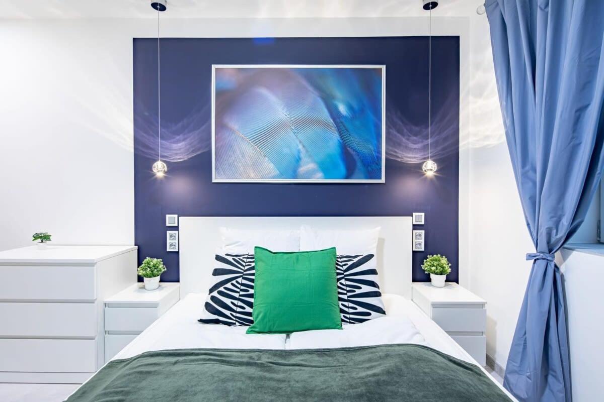 Central - New - Quiet Sleep Appartement Boedapest Buitenkant foto